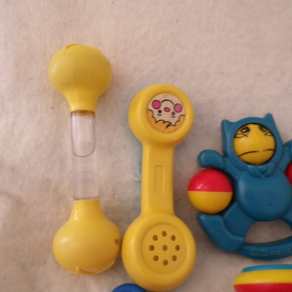 Vintage Lot Baby Rattles Toys Tomy Straco Disney Gerber Johnson & Johnson Kids - Picture 2 of 10
